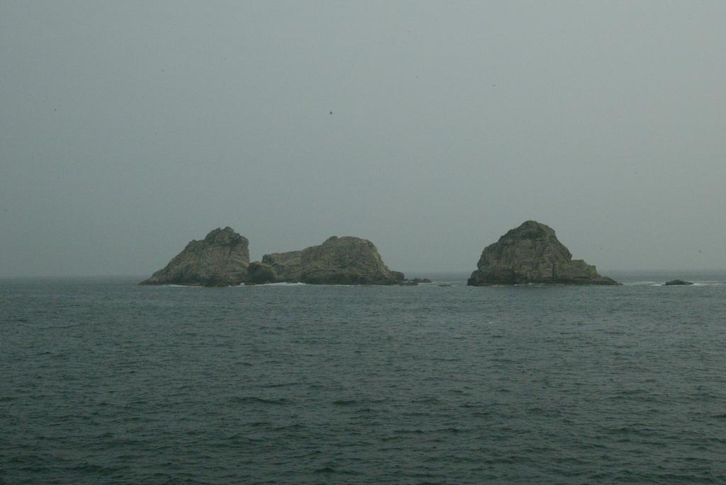 작은 바위섬