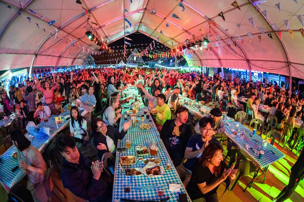 ‘남해 독일마을 맥주축제’3년 만에 개막