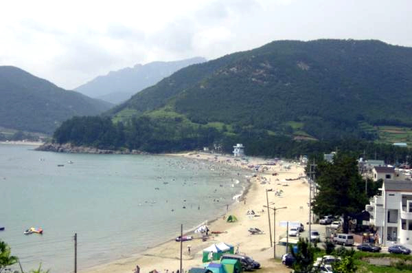 Songjeong Solbaram Beach Image