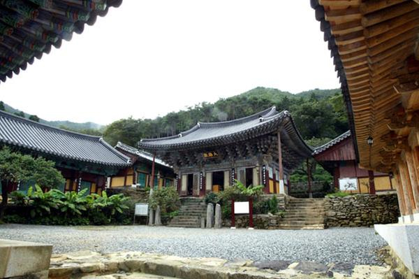 Yongmun Temple Image